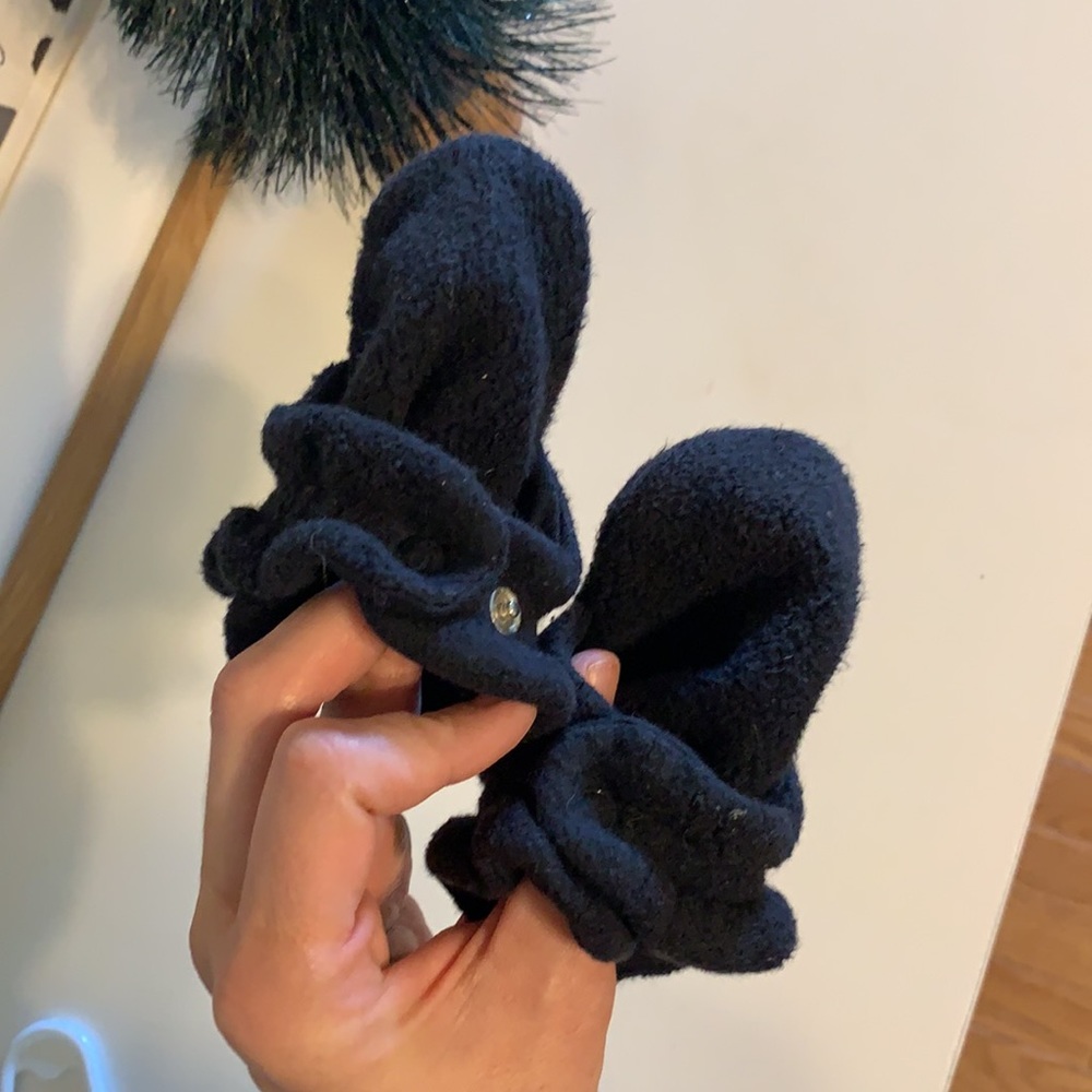 Soft, baby shoes/slippers